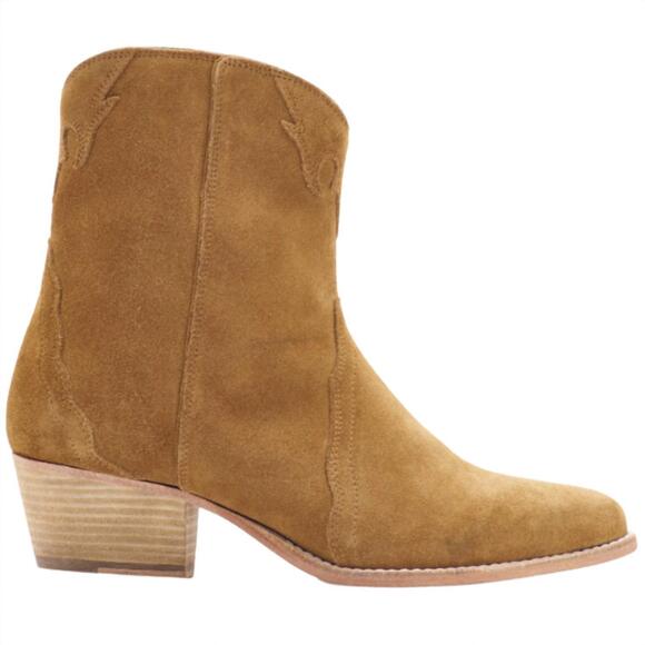 FREE PEOPLE Shoes - NEW FREE PEOPLE women's new frontier western boots in camel